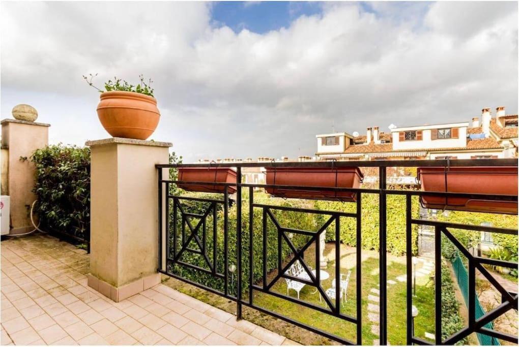 Villa Gurrieri Рим Экстерьер фото
